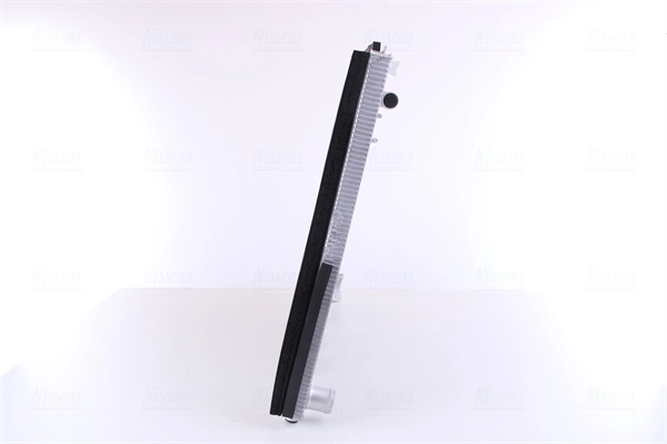 Radiador de esfriamento de motor Nissens 64660 preço, a partir de 172,61 USD