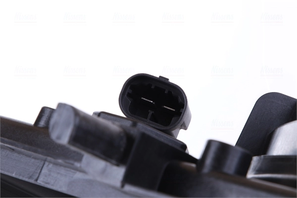 Difusor do radiador de esfriamento, montado com motor e roda de aletas 85935 Nissens