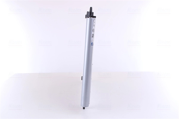 Radiador de aparelho de ar condicionado 94826 Nissens