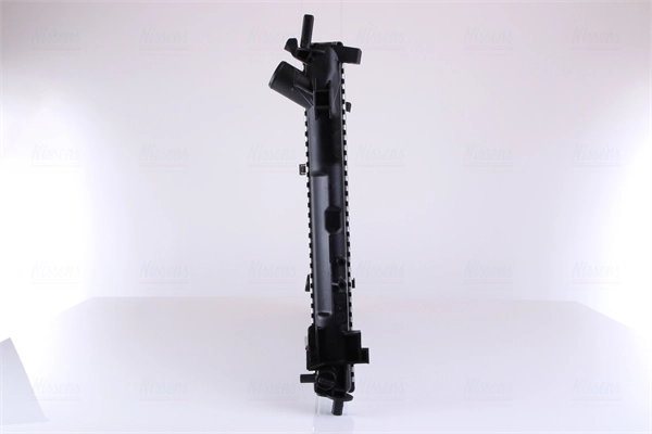 Radiador de esfriamento de motor Nissens 63023 preço, a partir de 163,80 USD