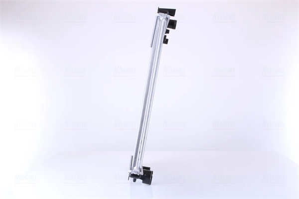 Compre 63695A Nissens Radiador de esfriamento de motor