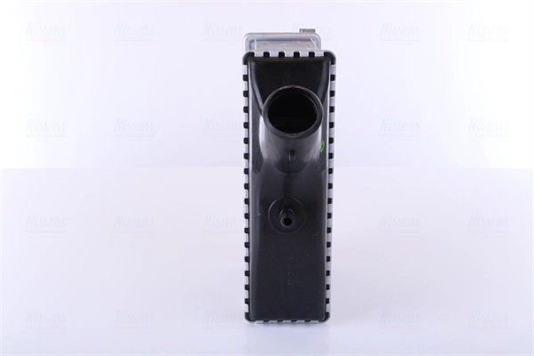 Radiador de intercooler Nissens 961222 preço, a partir de 185,04 USD