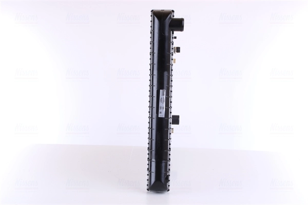 Radiador de esfriamento de motor Nissens 67600 preço, a partir de 132,15 USD