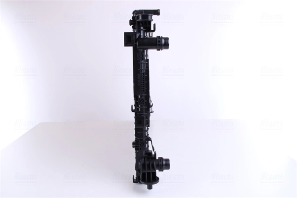 Radiador de esfriamento de motor Nissens 606573 preço, a partir de 218,23 USD