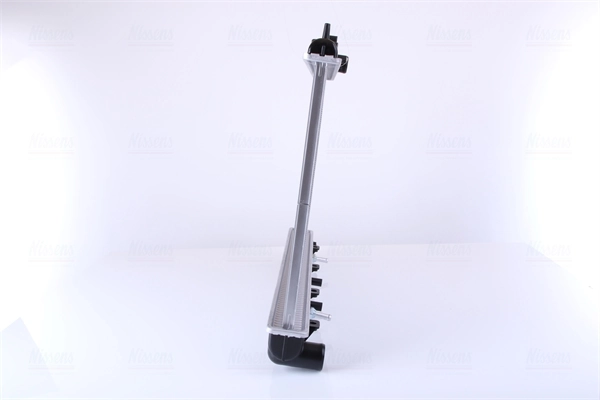 Radiador de esfriamento de motor Nissens 67712 preço, a partir de 153,41 USD