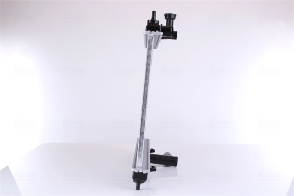 Compre 67512 Nissens Radiador de esfriamento de motor