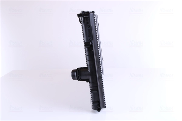 Radiador de esfriamento de motor Nissens 60814 preço, a partir de 100,98 USD