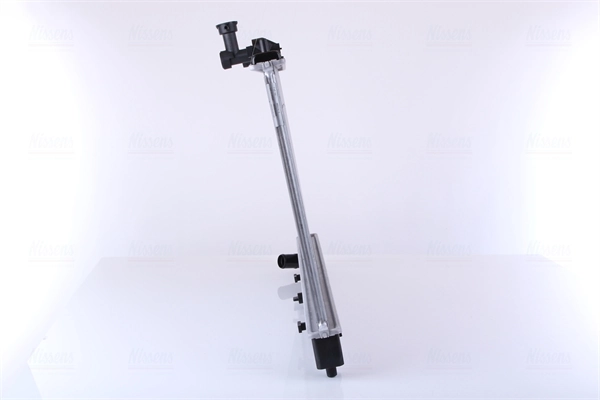 Radiador de esfriamento de motor Nissens 68507 preço, a partir de 132,33 USD