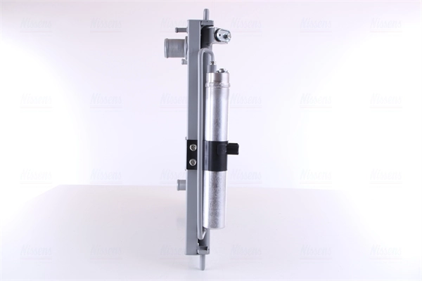Radiador de esfriamento de motor Nissens 637625 preço, a partir de 167,89 USD