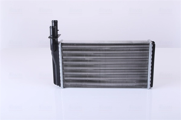 Radiador de forno (de aquecedor) Nissens 70016 preço, a partir de 35,14 USD