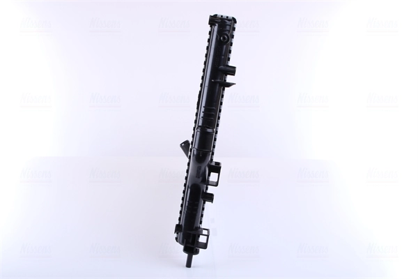 Radiador de esfriamento de motor Nissens 637613 preço, a partir de 103,29 USD