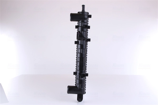 Radiador de esfriamento de motor Nissens 61801 preço, a partir de 77,44 USD