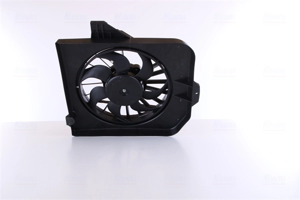 Ventilador elétrico de esfriamento montado (motor + roda de aletas) direito Nissens 85090 preço, a partir de 79,71 USD
