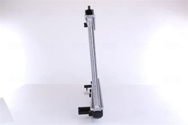 2213135 Denso Radiador de esfriamento de motor
