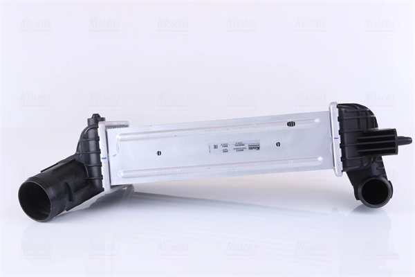 Radiador de intercooler 96573 Nissens
