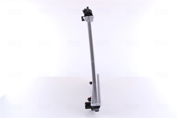 Radiador de esfriamento de motor Nissens 68713 preço, a partir de 139,72 USD