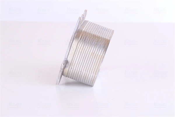 Compre 90681 Nissens Radiador de óleo (frigorífico), debaixo de filtro