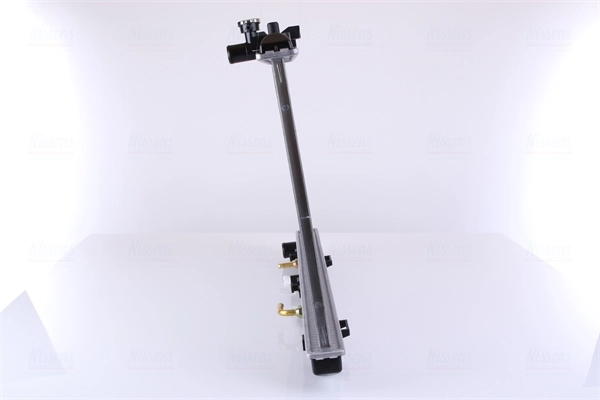 Radiador de esfriamento de motor Nissens 64255 preço, a partir de 122,43 USD
