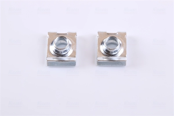 Radiador de esfriamento de motor 67512 Nissens