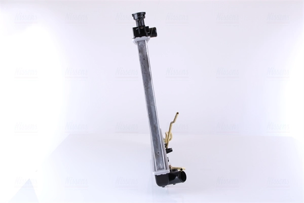 Compre 67480 Nissens Radiador de esfriamento de motor