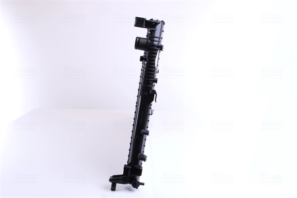 Radiador de esfriamento de motor Nissens 630709 preço, a partir de 199,73 USD