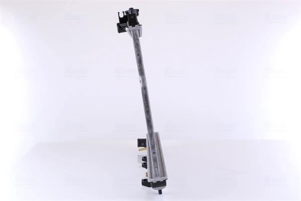 Radiador de esfriamento de motor Nissens 67025 preço, a partir de 104,74 USD