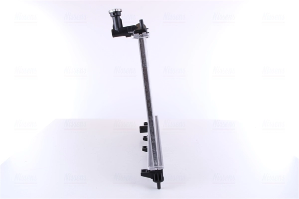 Radiador de esfriamento de motor Nissens 67509 preço, a partir de 95,34 USD