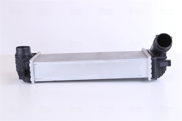 Radiador de intercooler 96308 Nissens