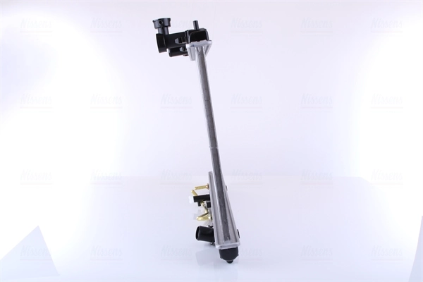 Radiador de esfriamento de motor Nissens 646812 preço, a partir de 175,58 USD