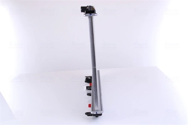 Radiador de esfriamento de motor Nissens 68141 preço, a partir de 132,68 USD