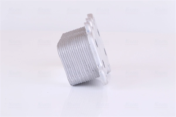 Radiador de óleo 90746 Nissens