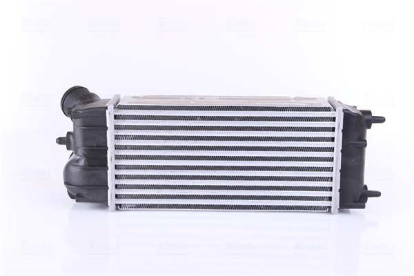 Radiador de intercooler Nissens 96228 preço, a partir de 107,16 USD