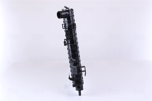Radiador de esfriamento de motor Nissens 63111A preço, a partir de 109,50 USD