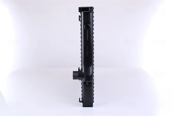 Radiador de esfriamento de motor 62583 HELLA