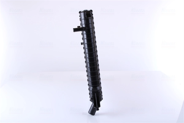 Radiador de esfriamento de motor Nissens 65517 preço, a partir de 79,71 USD