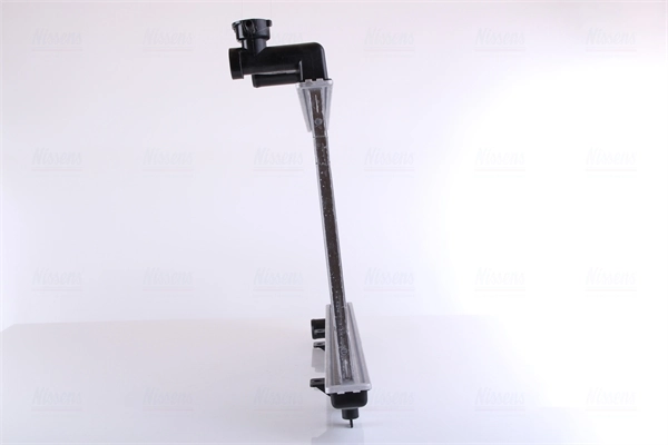 Radiador de esfriamento de motor Nissens 62961 preço, a partir de 107,55 USD