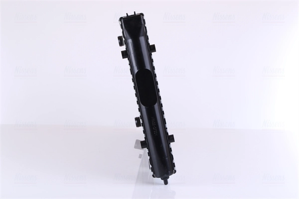 Radiador de esfriamento de motor Nissens 673001 preço, a partir de 67,43 USD