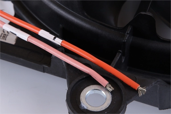 Ventilador elétrico de esfriamento montado (motor + roda de aletas) esquerdo Nissens 85246