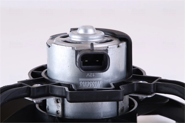 Difusor do radiador de esfriamento, montado com motor e roda de aletas 85765 Nissens