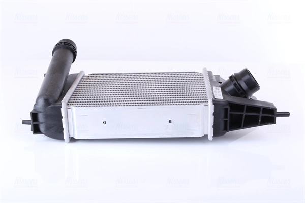 Radiador de intercooler 96153 Nissens