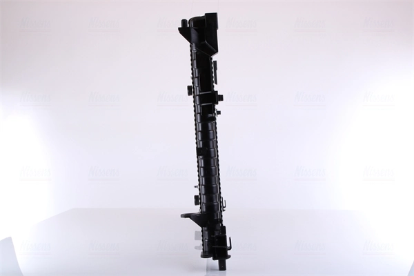 Radiador de esfriamento de motor Nissens 63843A preço, a partir de 82,98 USD