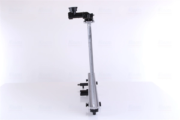 Radiador de esfriamento de motor Nissens 68539 preço, a partir de 124,69 USD