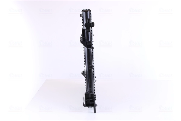 Radiador de esfriamento de motor Nissens 63762 preço, a partir de 91,75 USD