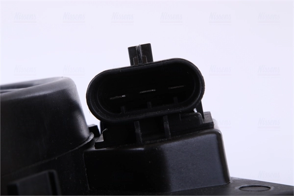 Difusor do radiador de esfriamento, montado com motor e roda de aletas 85186 Nissens