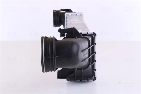 Radiador de intercooler 96785 Nissens