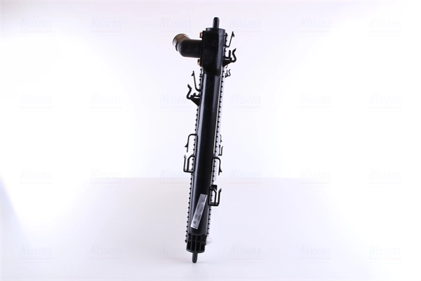 Radiador de esfriamento de motor Nissens 636033 preço, a partir de 166,70 USD