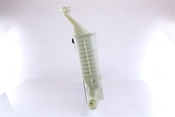 Radiador de esfriamento de motor Nissens 63547 preço, a partir de 98,49 USD