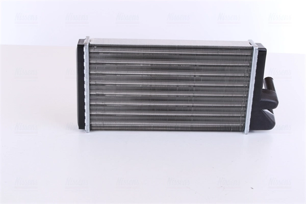 Radiador de forno (de aquecedor) Nissens 70220 preço, a partir de 29,40 USD