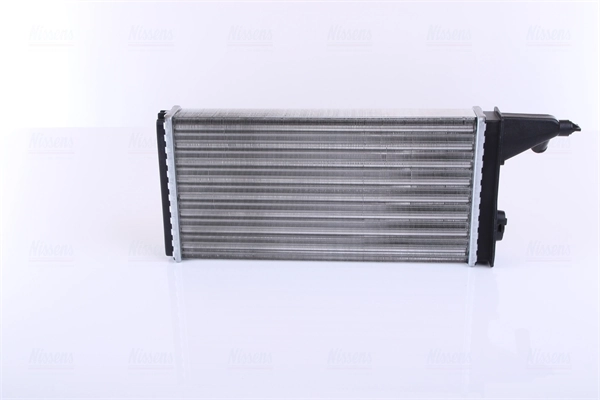 Radiador de forno (de aquecedor) Nissens 71808 preço, a partir de 36,22 USD