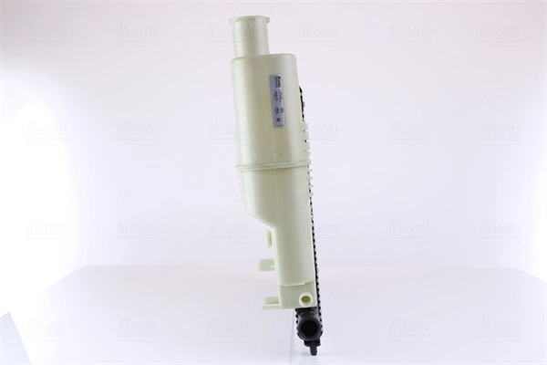 Radiador de esfriamento de motor Nissens 61230 preço, a partir de 85,63 USD